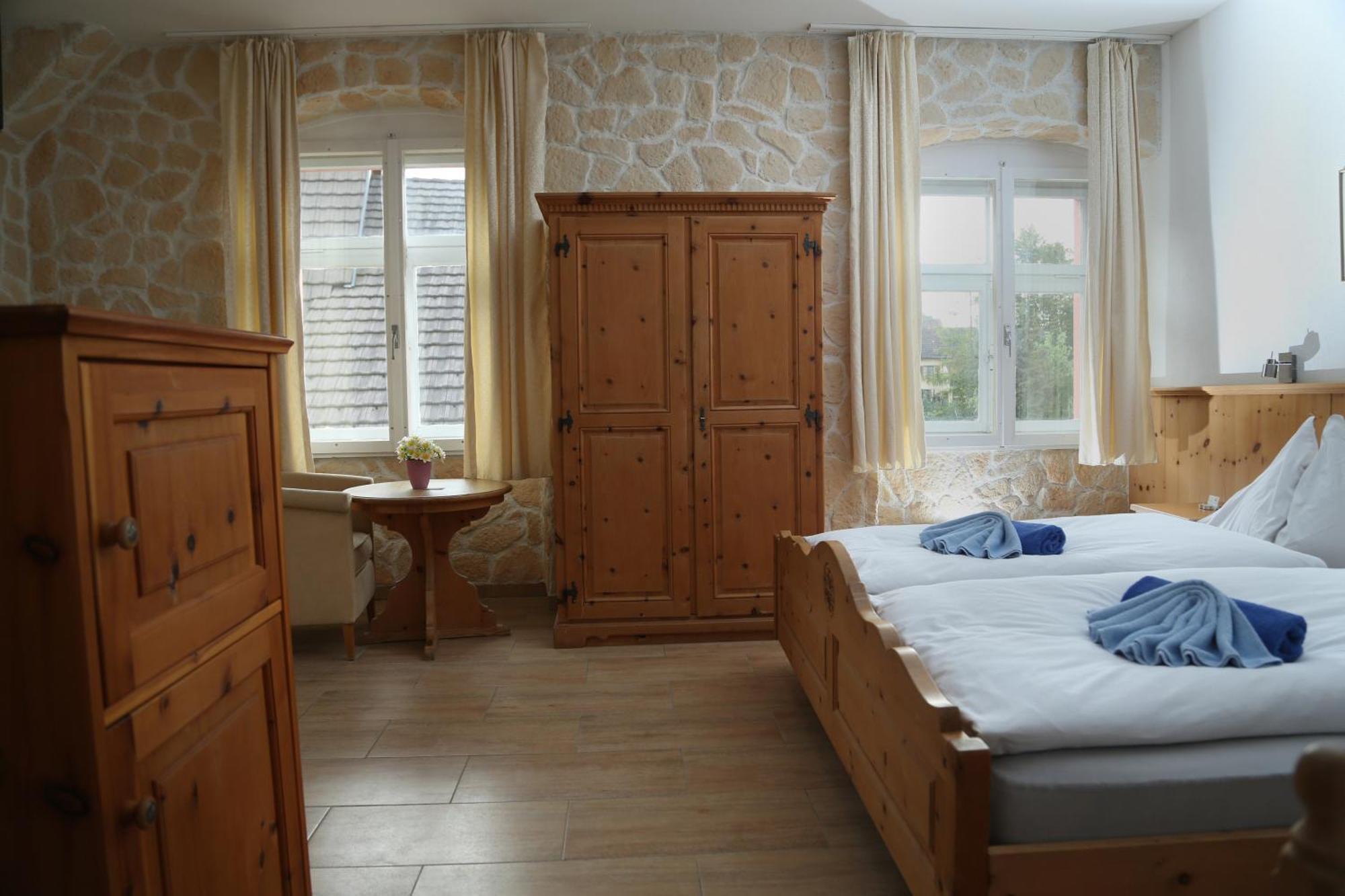 Frick Gasthof Adler חדר תמונה