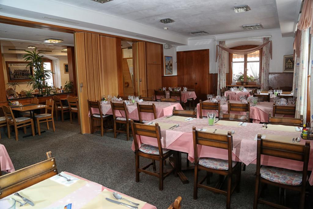 Frick Gasthof Adler מראה חיצוני תמונה